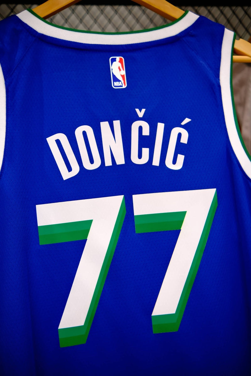 Camisa Dallas Mavericks - Doncic City